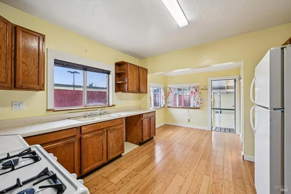 $470,000 | 1127 Cleveland Avenue, Santa Rosa, CA 95401