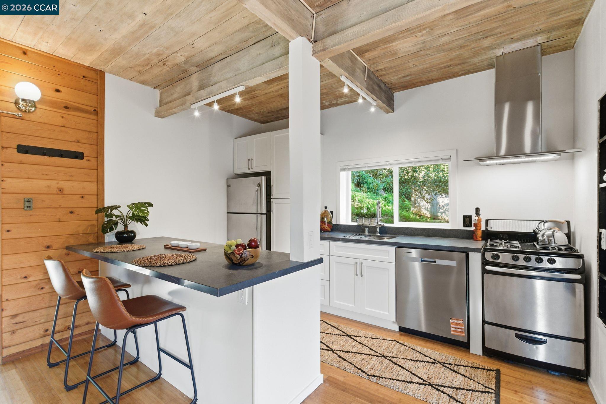 3382 Dwight Way Berkeley, CA 94704 - Photo 15 of 48