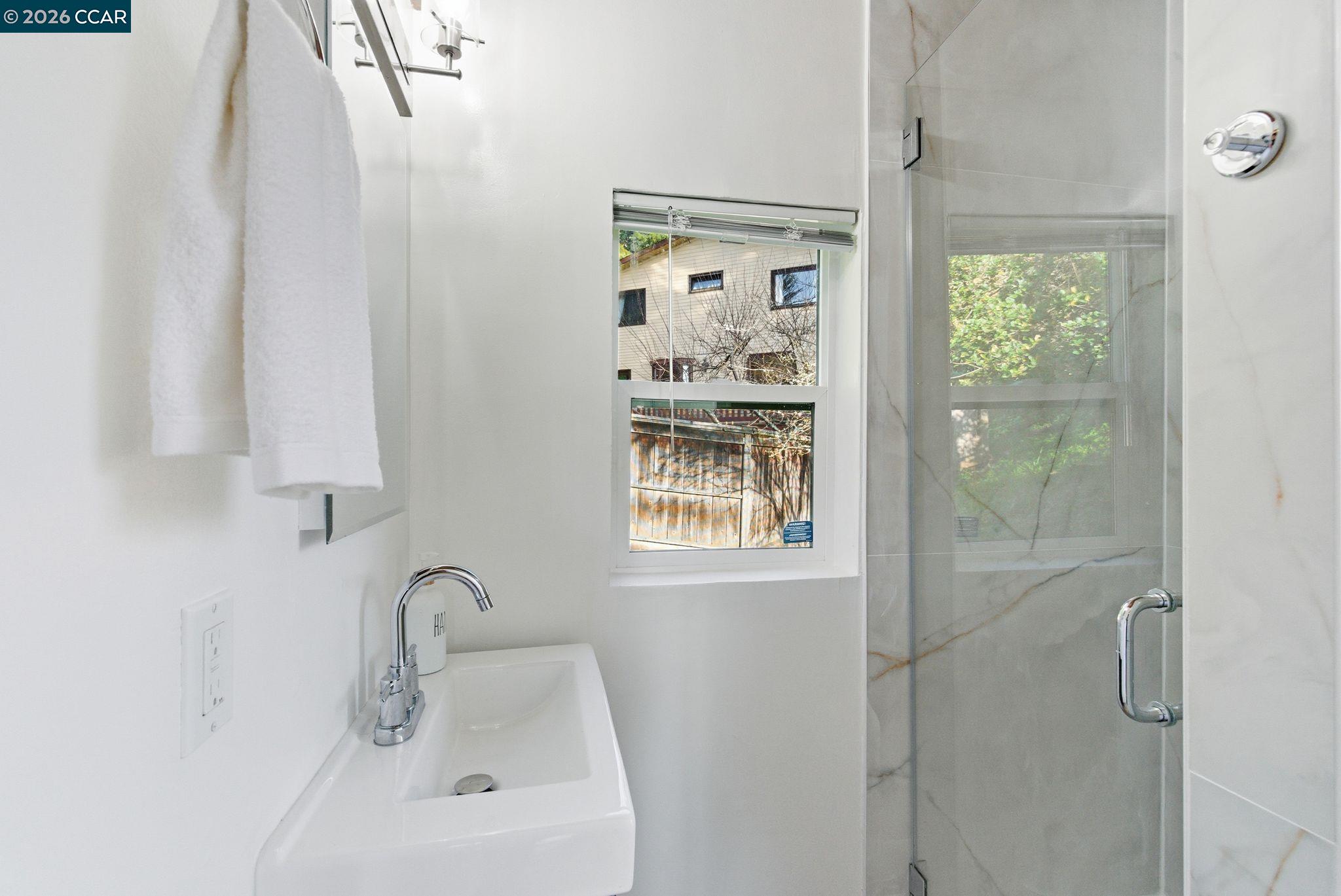 3382 Dwight Way Berkeley, CA 94704 - Photo 30 of 48