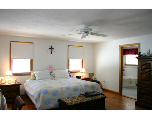 237 Main Street Wayland, MA 01778 - Photo 5 of 10 Gallery Image 5