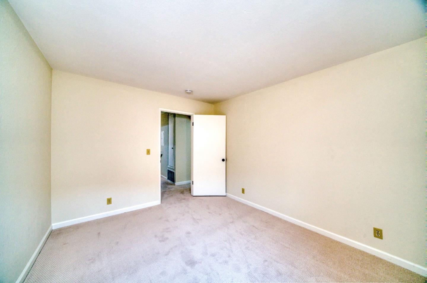 457 Roberts Road Pacifica, CA 94044 - Photo 19 of 29 a view of an empty room