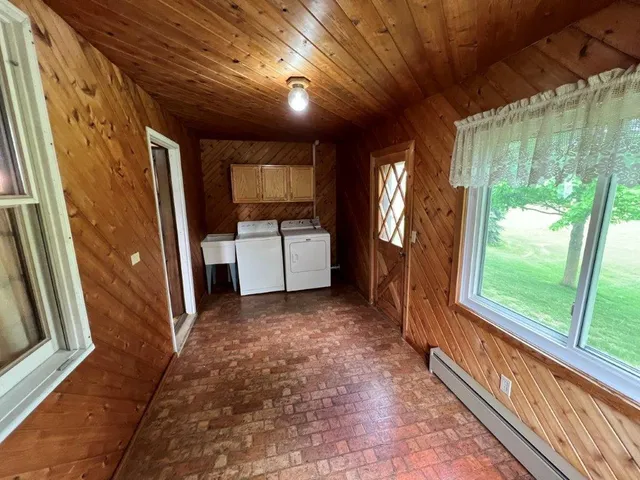 $700,000 | 4365 40th Street Southwest, Waverly, MN 55390