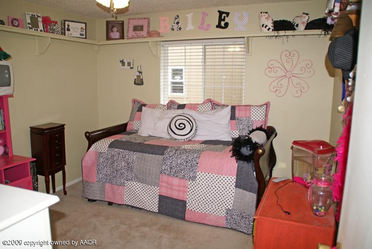 6605 Falcon Road Amarillo, TX 79109 - Photo 18 of 30 2nd Bedroom2