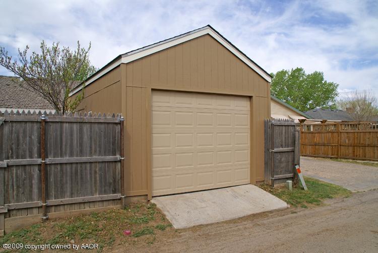 6605 Falcon Road Amarillo, TX 79109 - Photo 28 of 30 Back Shop Garage2