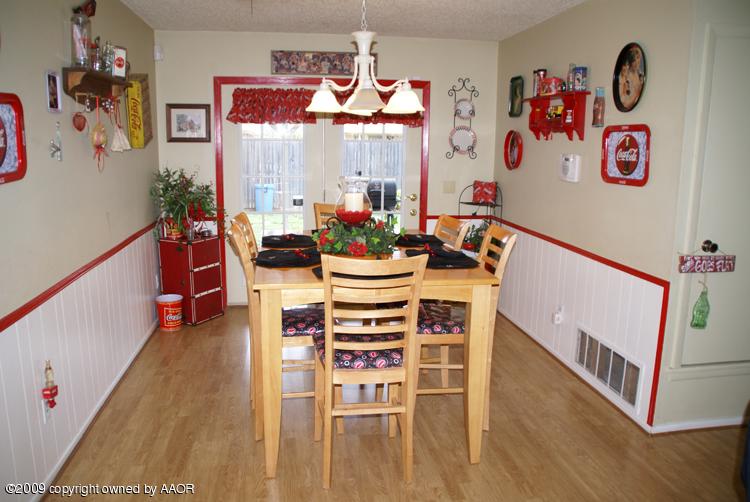 6605 Falcon Road Amarillo, TX 79109 - Photo 9 of 30 Dining Area