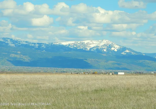 $399,000 | 6135 West 1400 North, Driggs, ID 83422