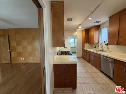 $1,900,000 | 12207 Palms Boulevard, Los Angeles, CA 90066
