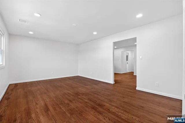 $2,600 | 269 Schuyler Avenue, Unit 2, Kearny, NJ 07032