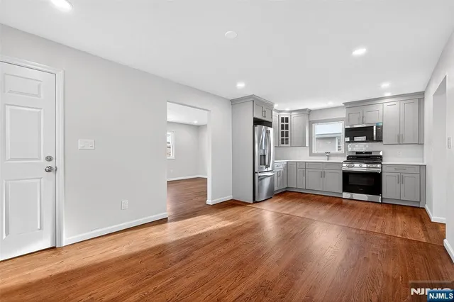 $2,600 | 269 Schuyler Avenue, Unit 2, Kearny, NJ 07032