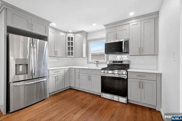 $2,600 | 269 Schuyler Avenue, Unit 2, Kearny, NJ 07032