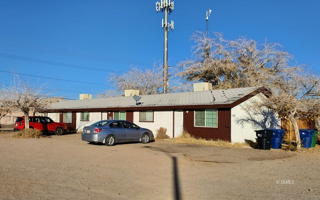720 West Atkins Avenue Ridgecrest, CA 93555 - Photo 1 of 9