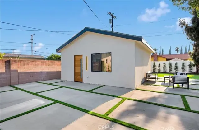 $2,400 | 10507 Dempsey Avenue, Granada Hills, CA 91344