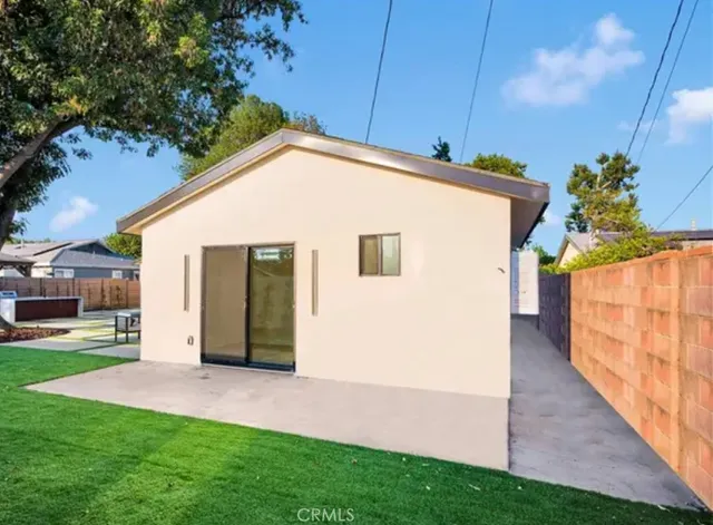 $2,400 | 10507 Dempsey Avenue, Granada Hills, CA 91344