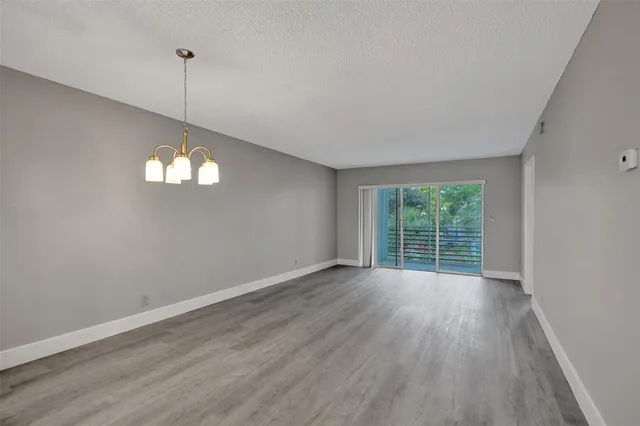 $2,600 | 1541 South Ocean Boulevard, Unit 309, Lauderdale-by-the-Sea, FL 33062