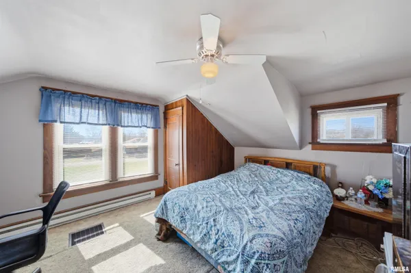 $75,000 | 206 North Washington Street, Washburn, IL 61570