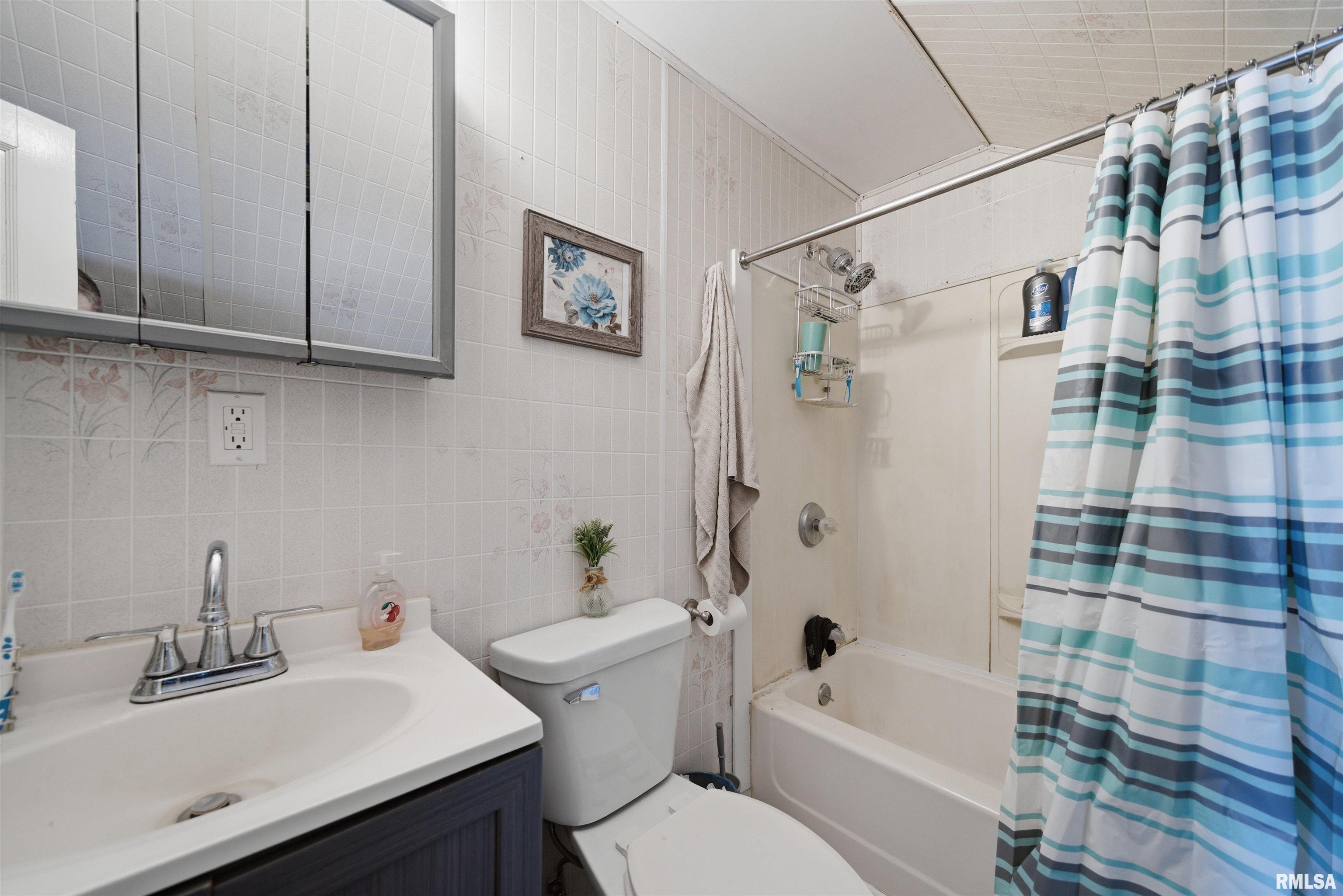 206 North Washington Street Washburn, IL 61570 - Photo 16 of 25