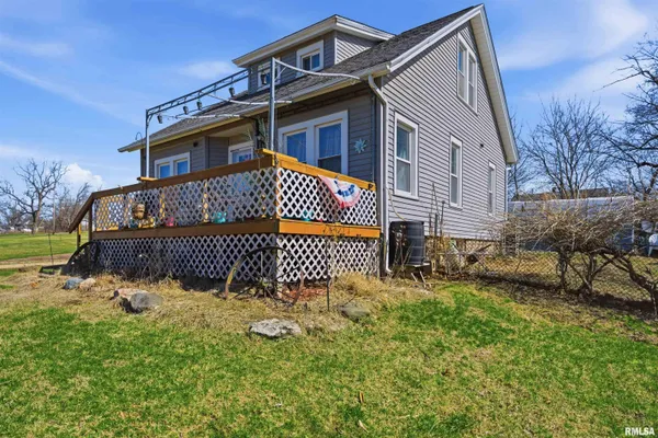 $75,000 | 206 North Washington Street, Washburn, IL 61570