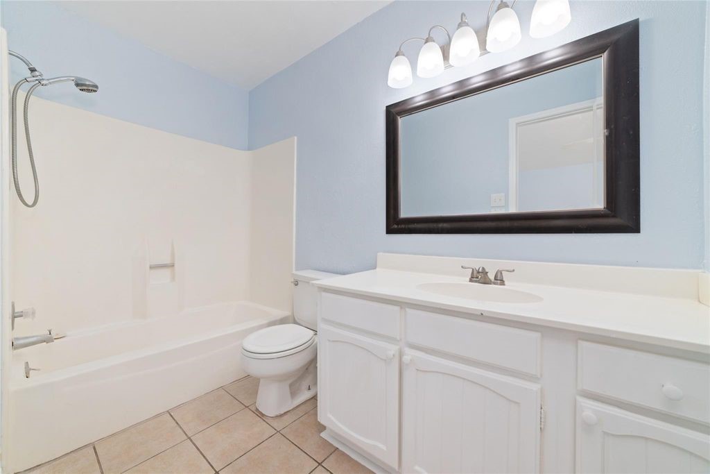 17 April Point Drive North Conroe, TX 77356 - Photo 20 of 23