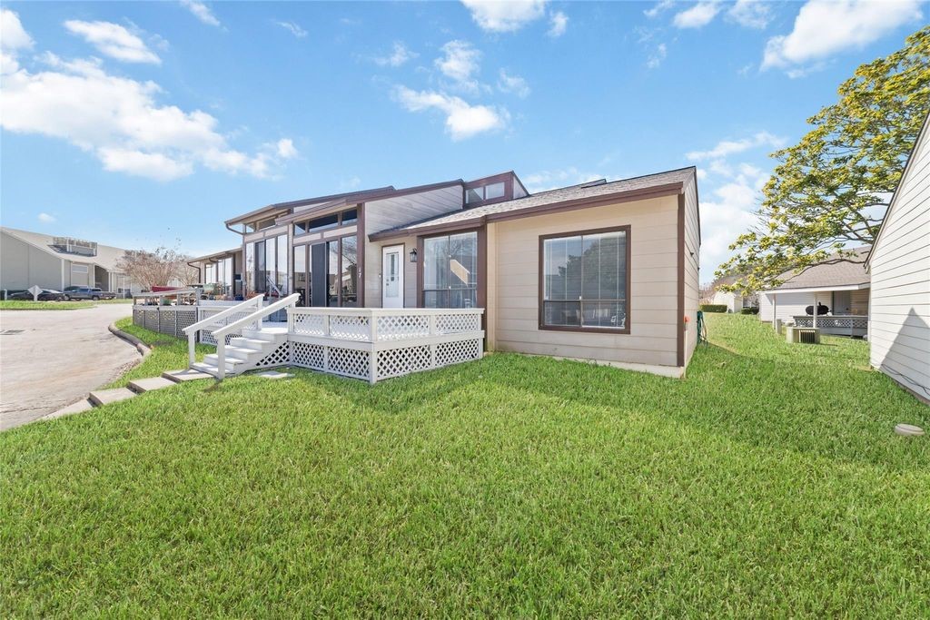 17 April Point Drive North Conroe, TX 77356 - Photo 24 of 24