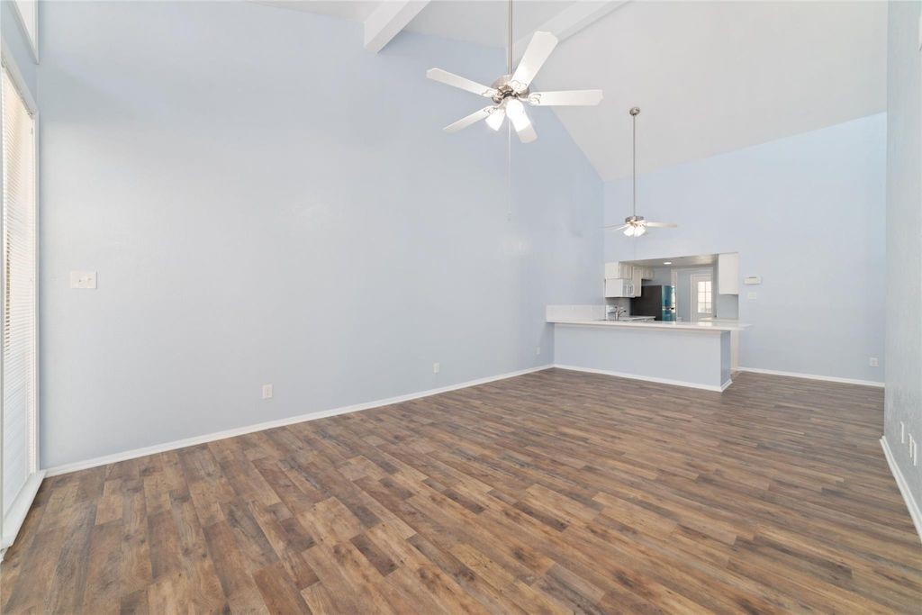 17 April Point Drive North Conroe, TX 77356 - Photo 6 of 23