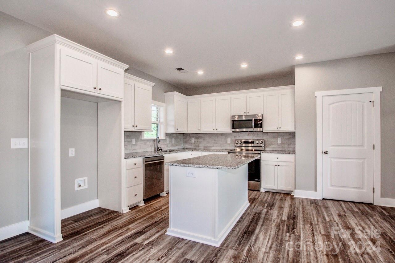404 Longview Road Statesville, NC 28625 - Photo 11 of 33 Gallery Image 11