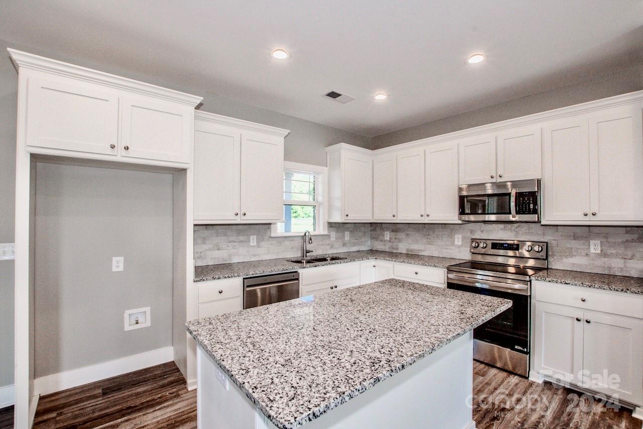 404 Longview Road Statesville, NC 28625 - Photo 12 of 33 Gallery Image 12
