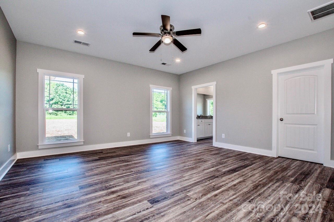 404 Longview Road Statesville, NC 28625 - Photo 14 of 33 Gallery Image 14