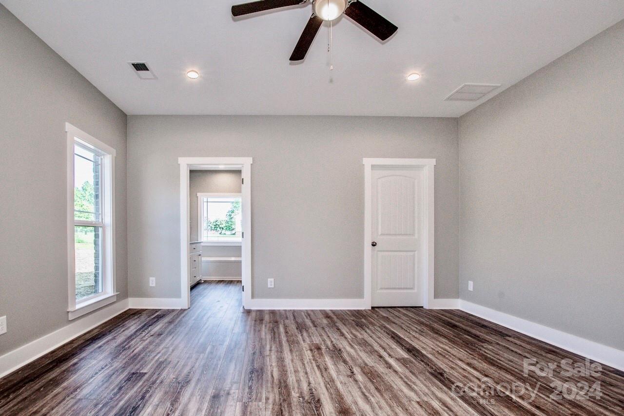 404 Longview Road Statesville, NC 28625 - Photo 15 of 33 Gallery Image 15