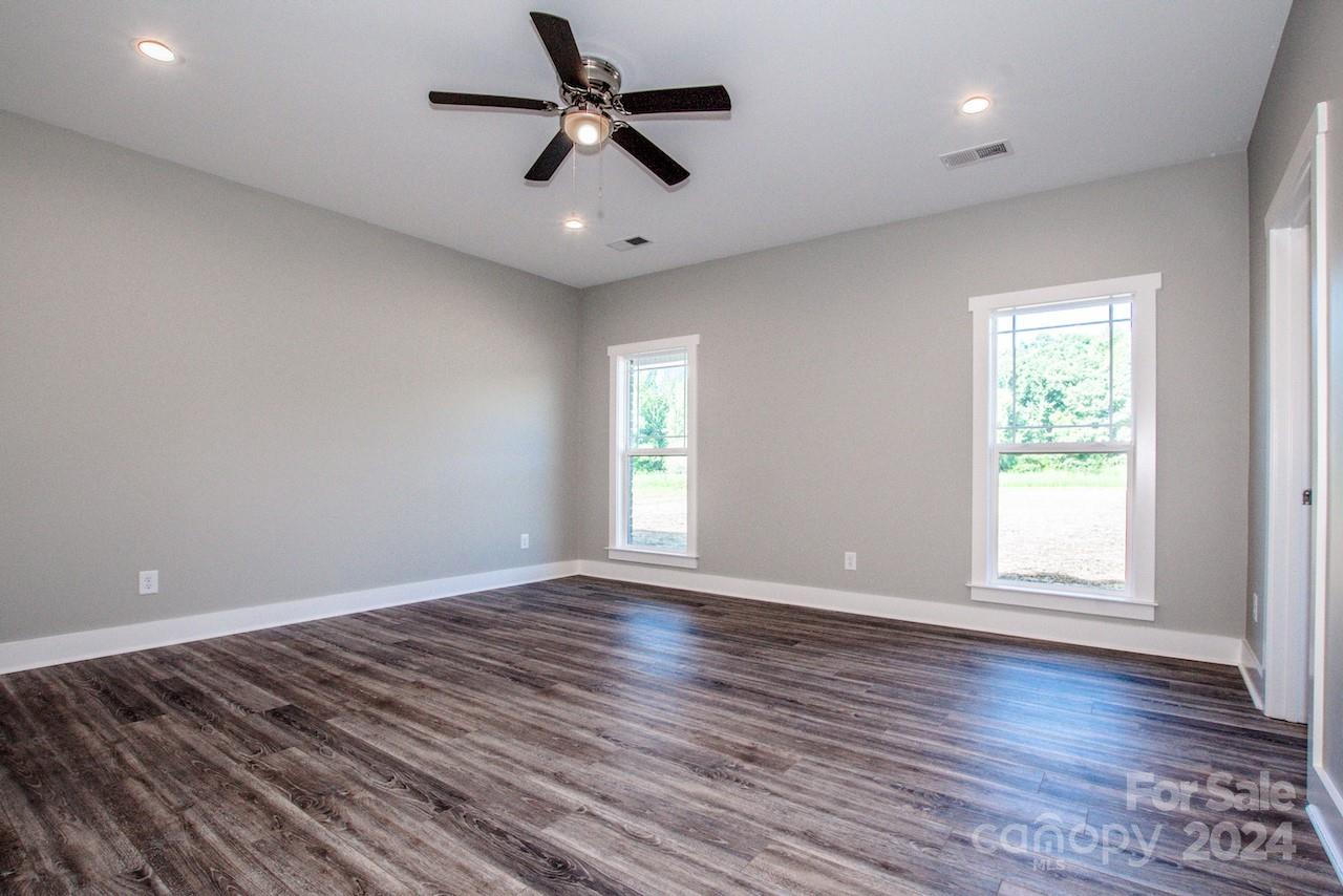 404 Longview Road Statesville, NC 28625 - Photo 16 of 33 Gallery Image 16
