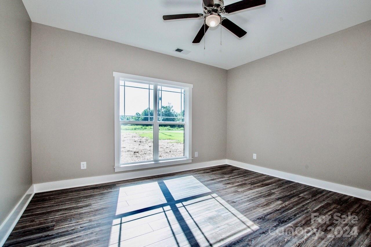 404 Longview Road Statesville, NC 28625 - Photo 21 of 33 Gallery Image 21