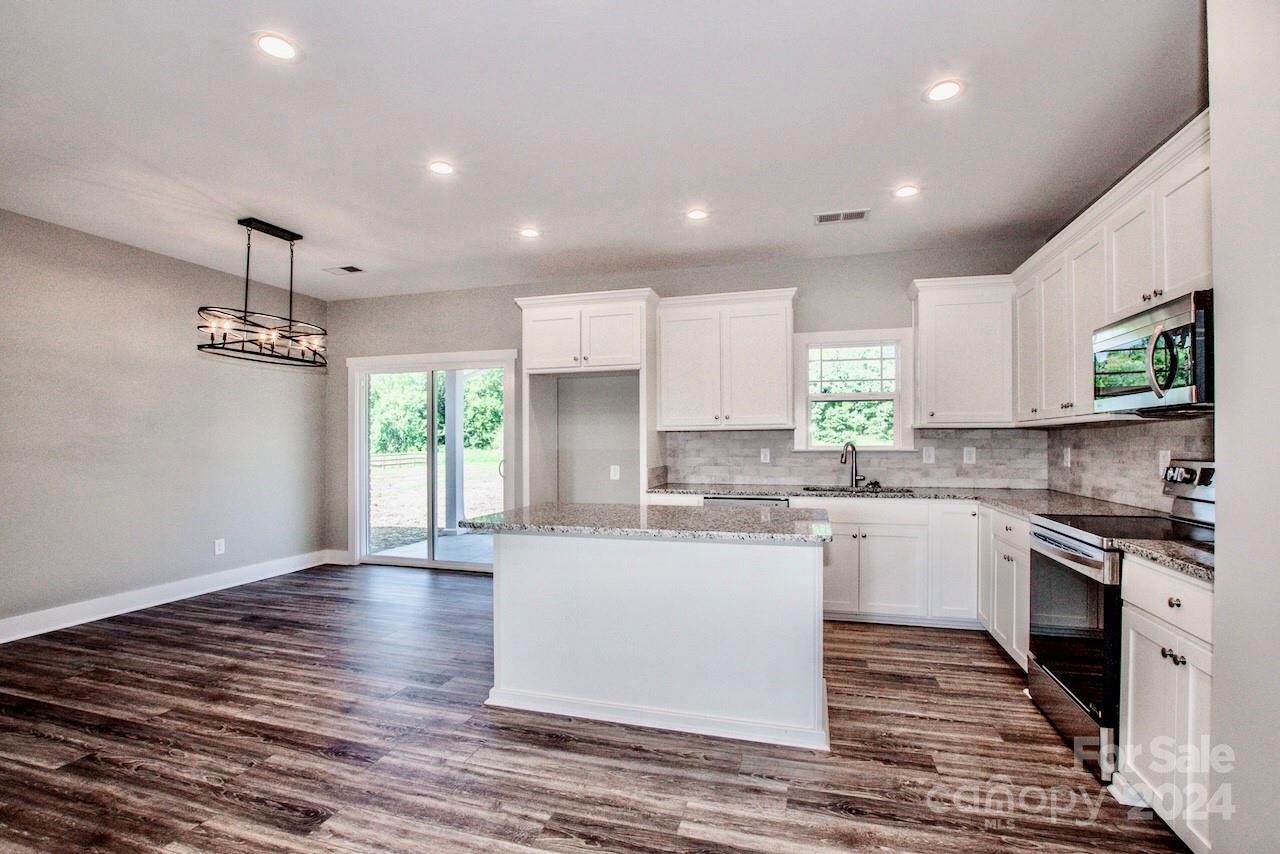 404 Longview Road Statesville, NC 28625 - Photo 10 of 33 Gallery Image 10