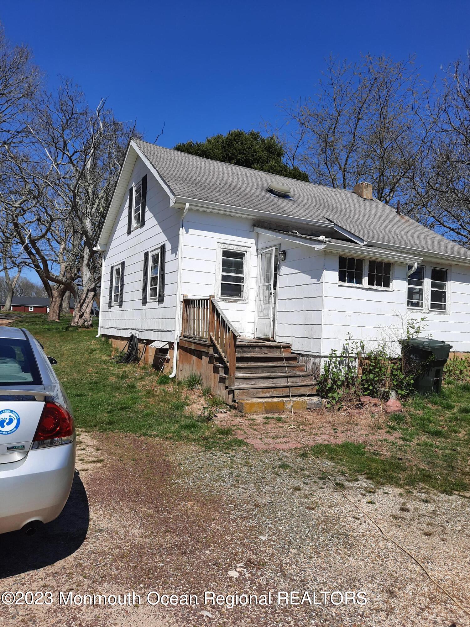 311 Stagecoach Road Clarksburg, NJ 08510 - Photo 3 of 12 20230412_135011