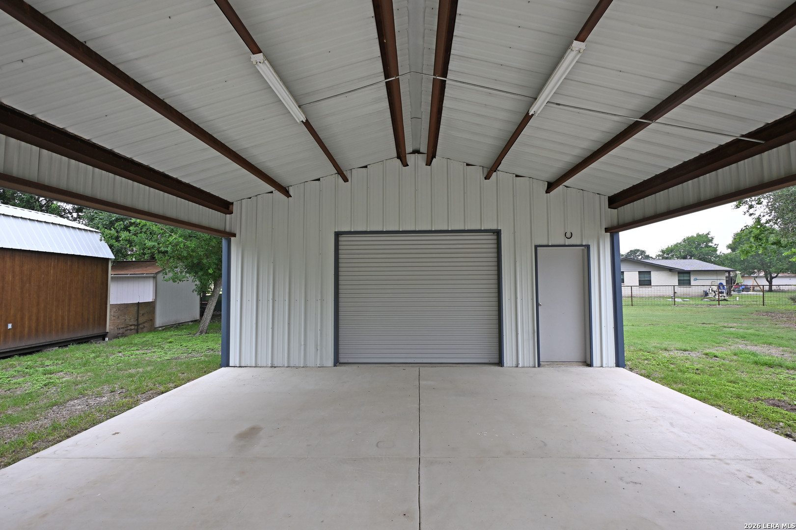 125 Red Oak Trail Marion, TX 78124 - Photo 4 of 25