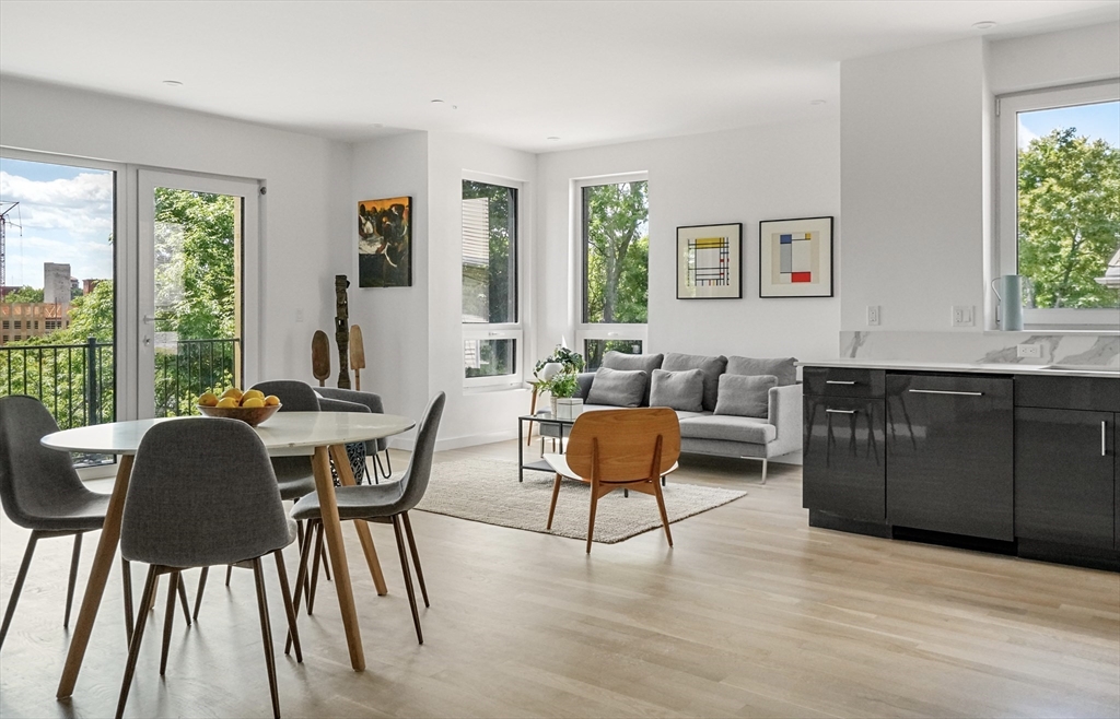 118 Marcella Street, Unit 4 Boston, MA 02119 - Photo 2 of 30