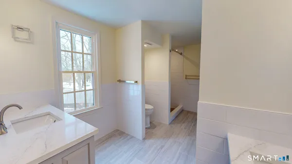 $689,900 | 1489 Main Street, Glastonbury, CT 06033
