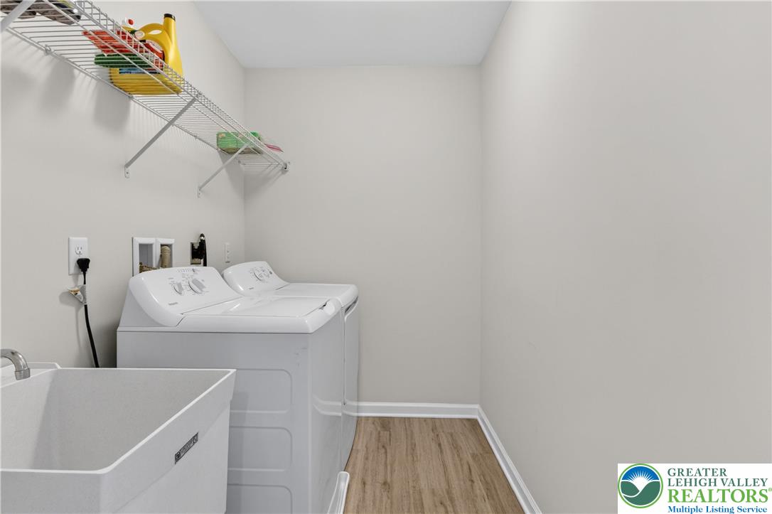 3973 Mink Road Emmaus, PA 18049 - Photo 24 of 28 Laundry w/ sink