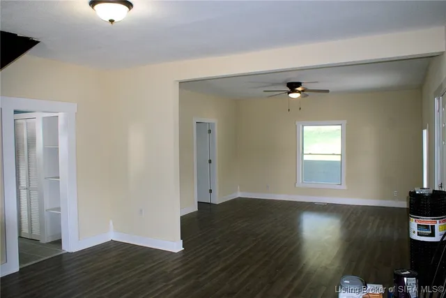 $192,000 | 207 E Street Northwest, Depauw, IN 47115