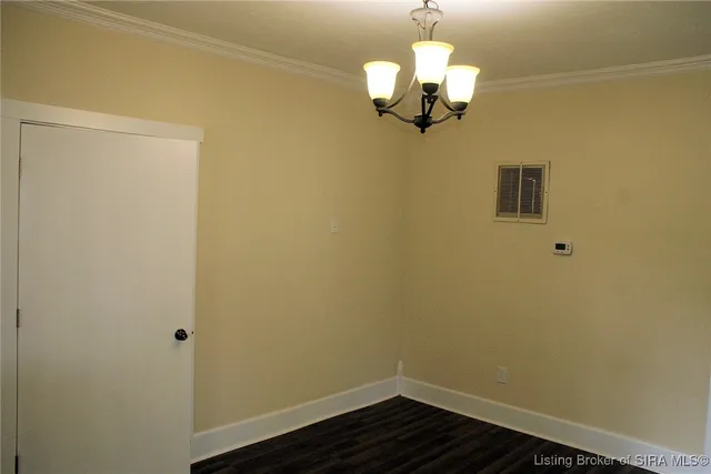 $192,000 | 207 E Street Northwest, Depauw, IN 47115