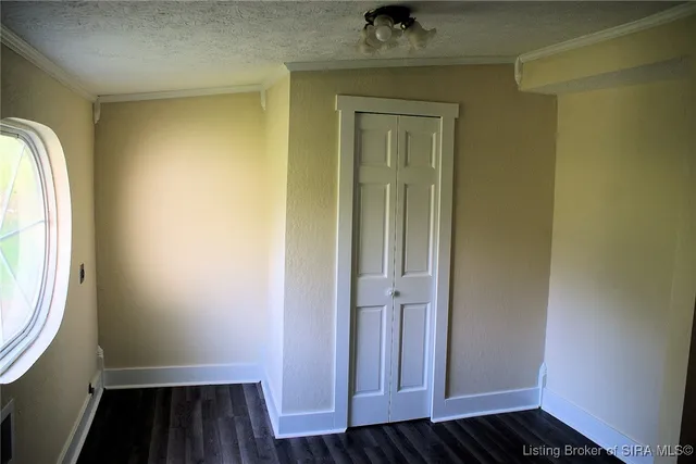 $192,000 | 207 E Street Northwest, Depauw, IN 47115