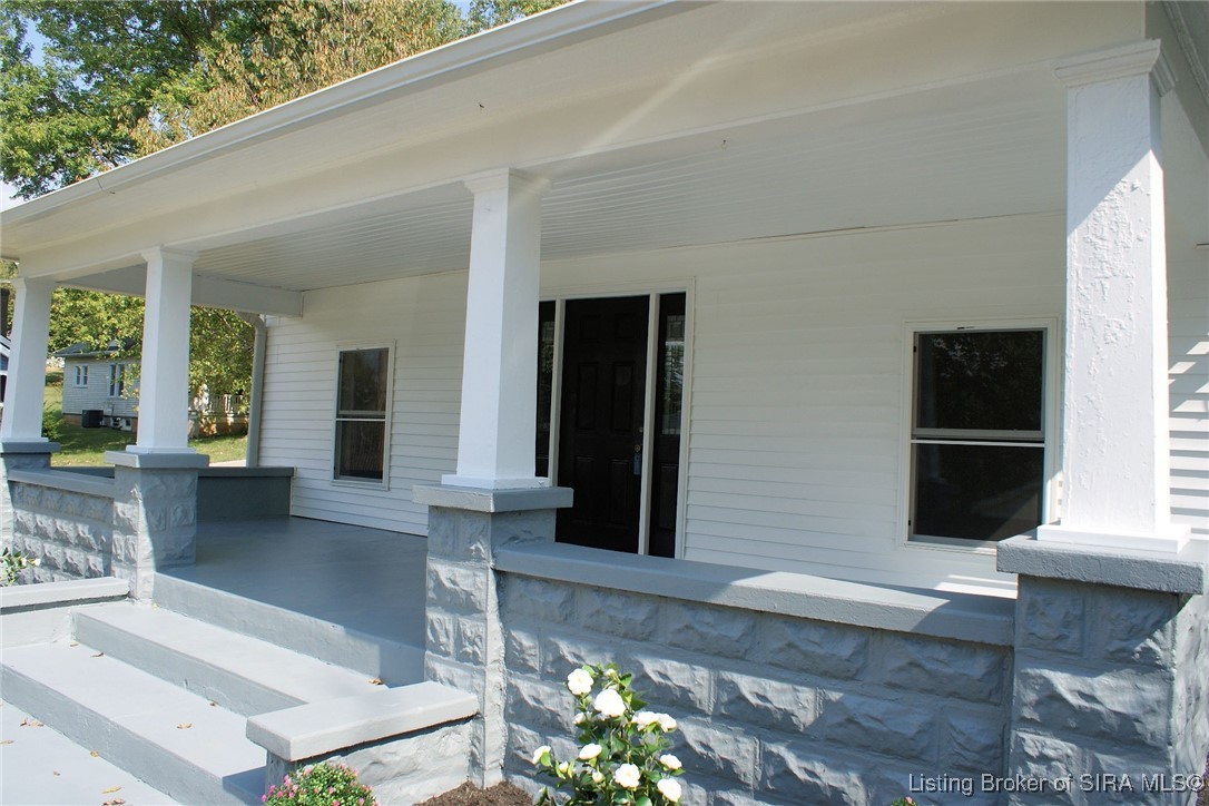 207 E Street Northwest Depauw, IN 47115 - Photo 6 of 68