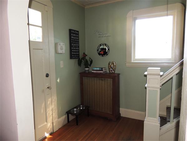 52 Fresno Street Springfield, MA 01104 - Photo 3 of 21