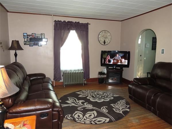 52 Fresno Street Springfield, MA 01104 - Photo 6 of 21