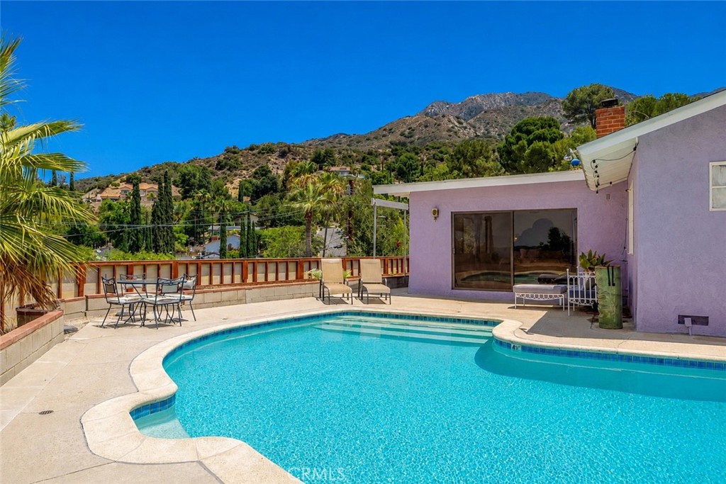 7129 Samoa Place Tujunga, CA 91042 - Photo 25 of 29