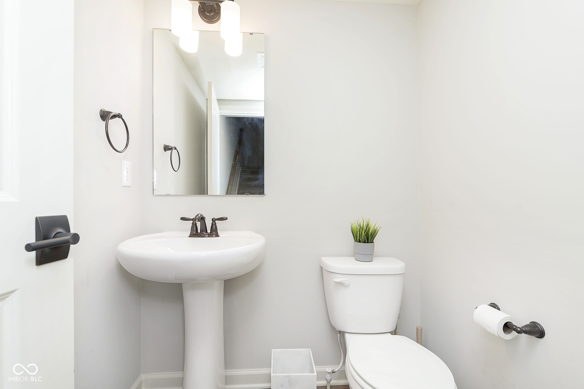 9737 Junction Station Fishers, IN 46037 - Photo 13 of 40 Gallery Image 13