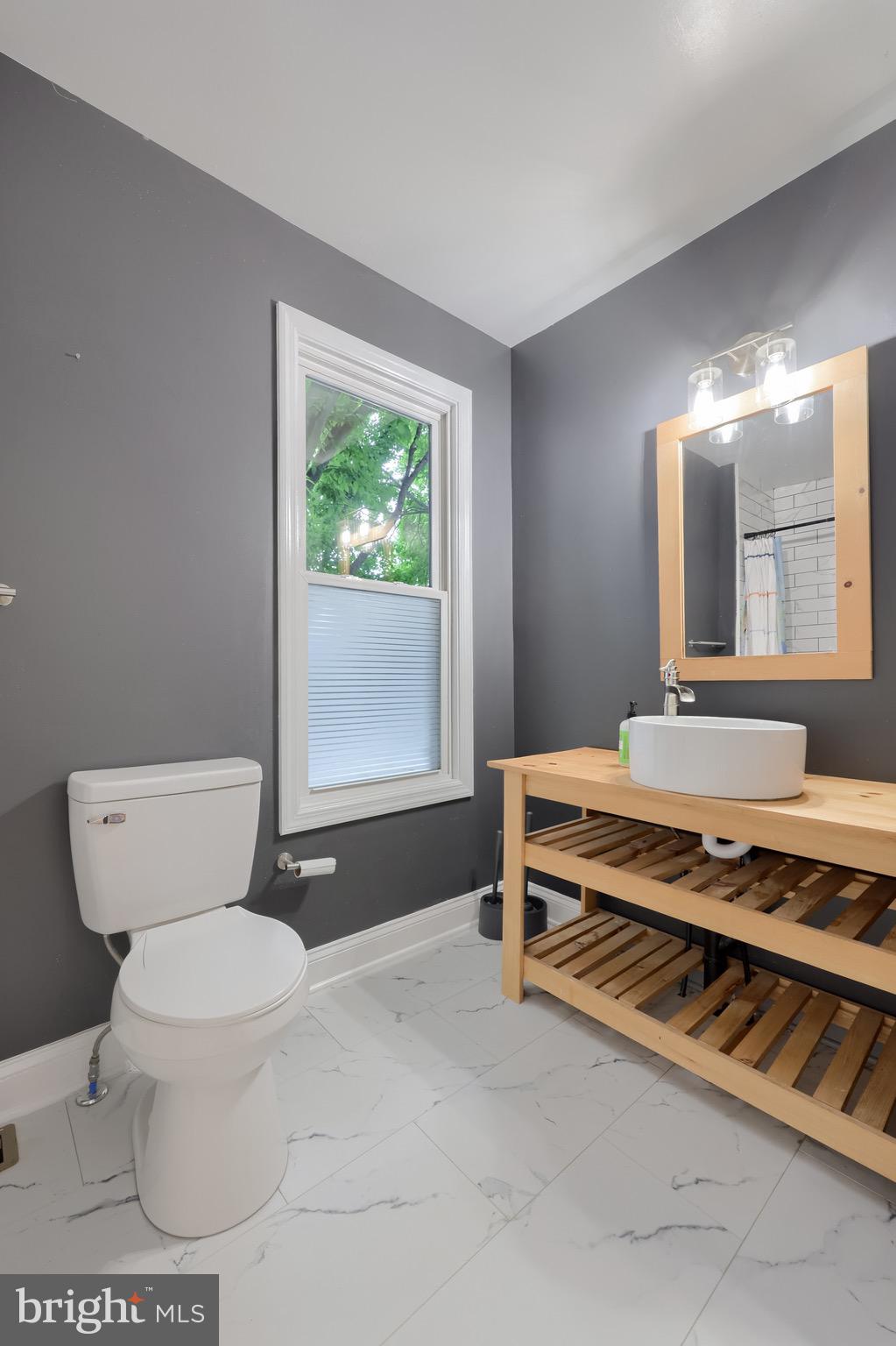 433 Main Street Denver, PA 17517 - Photo 25 of 35 Hall Bath