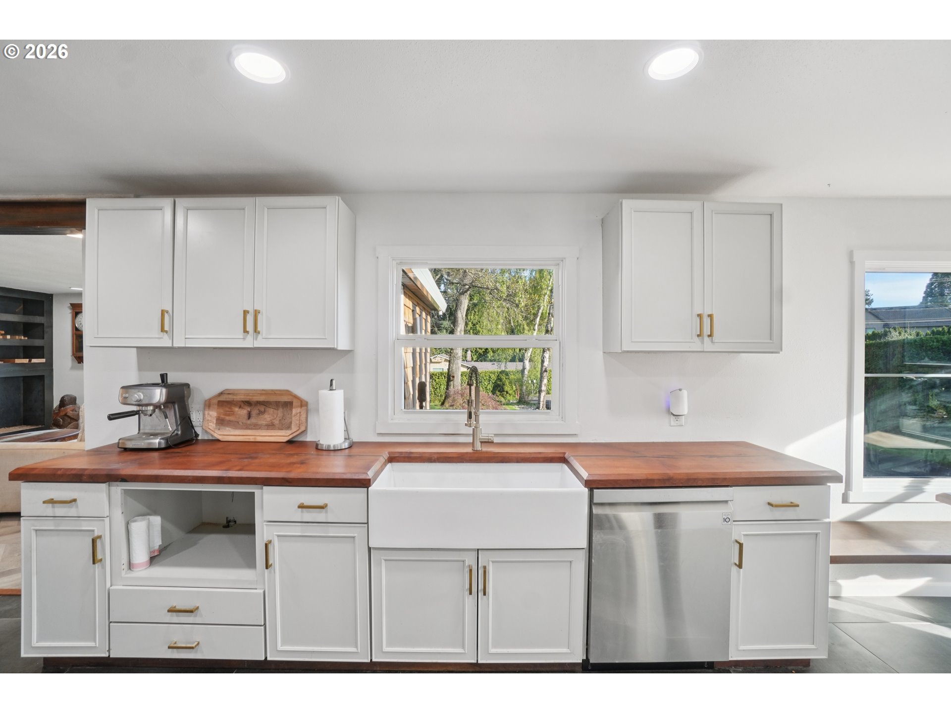 5625 Southeast Oetkin Road Milwaukie, OR 97267 - Photo 11 of 35