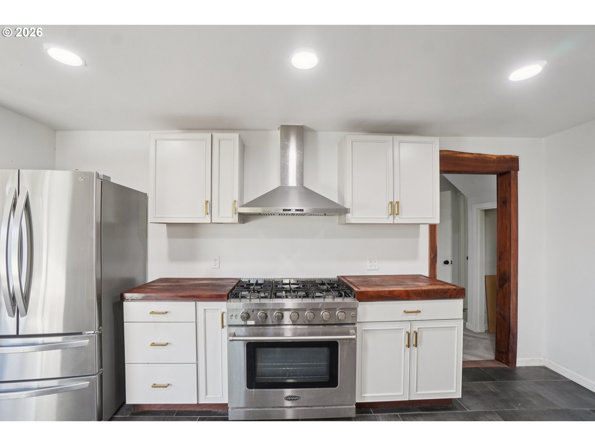 5625 Southeast Oetkin Road Milwaukie, OR 97267 - Photo 12 of 35