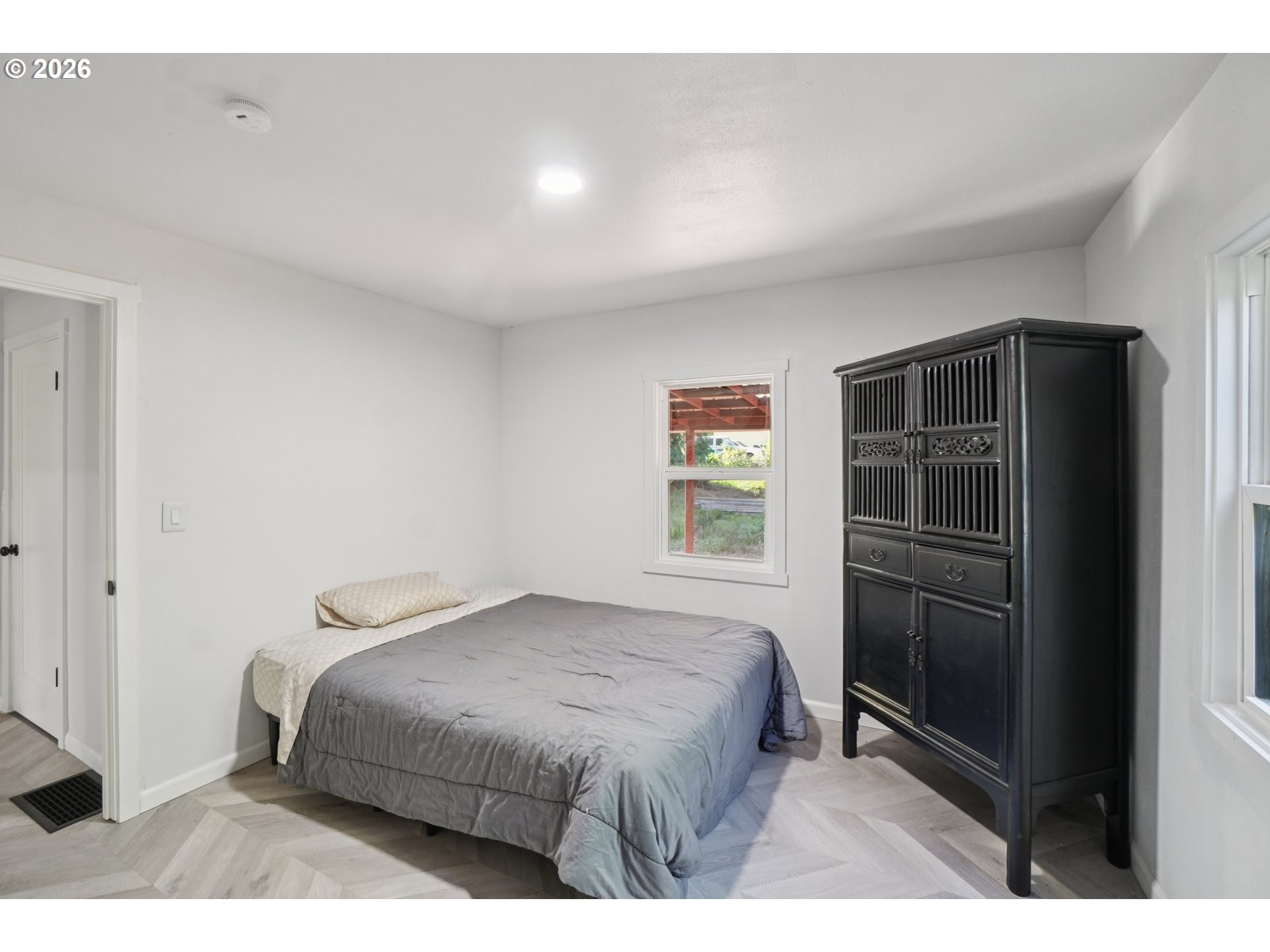 5625 Southeast Oetkin Road Milwaukie, OR 97267 - Photo 20 of 35