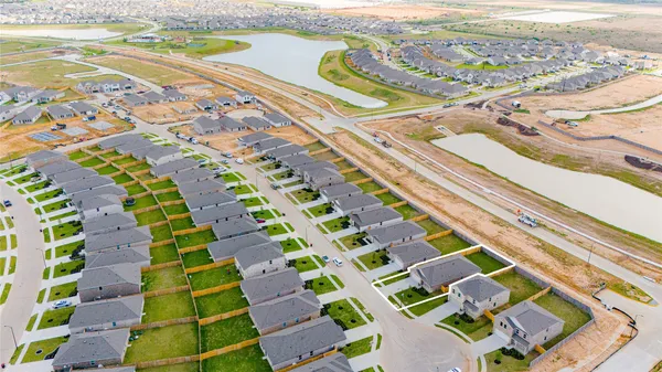 $1,899 | 16110 Domestic Dove Way, Hockley, TX 77447