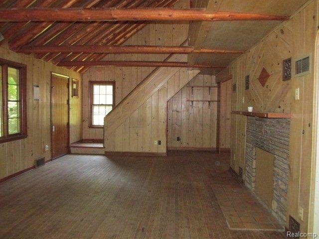 3530 Elizabeth Road Ann Arbor, MI 48103 - Photo 5 of 9 pics 025.JPG